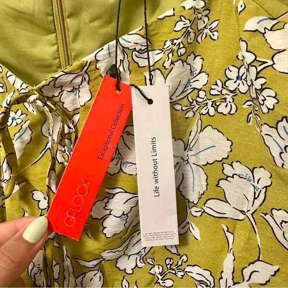 NWT Floral Dress - Picture 4 of 6